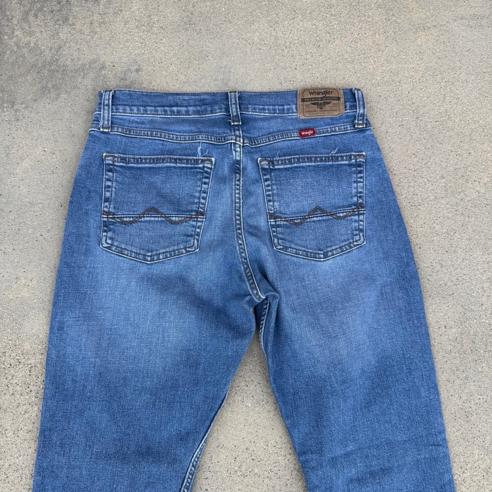 Wrangler Athletic Fit Men's Blue Denim Jeans Size 31x30‎